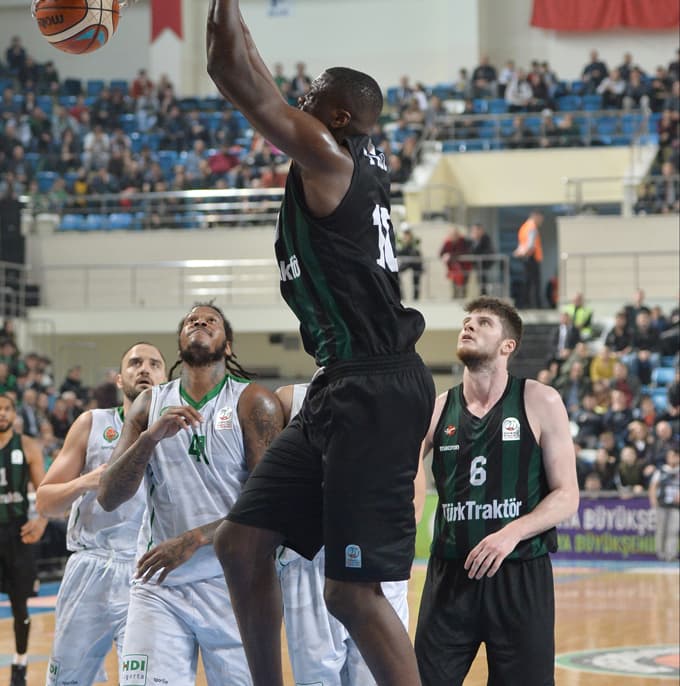 Sakarya Büyükşehir Basket, Yeşilgiresun'u mağlup etti Sakarya Büyükşehir Basket, Yeşilgiresun'u mağlup etti